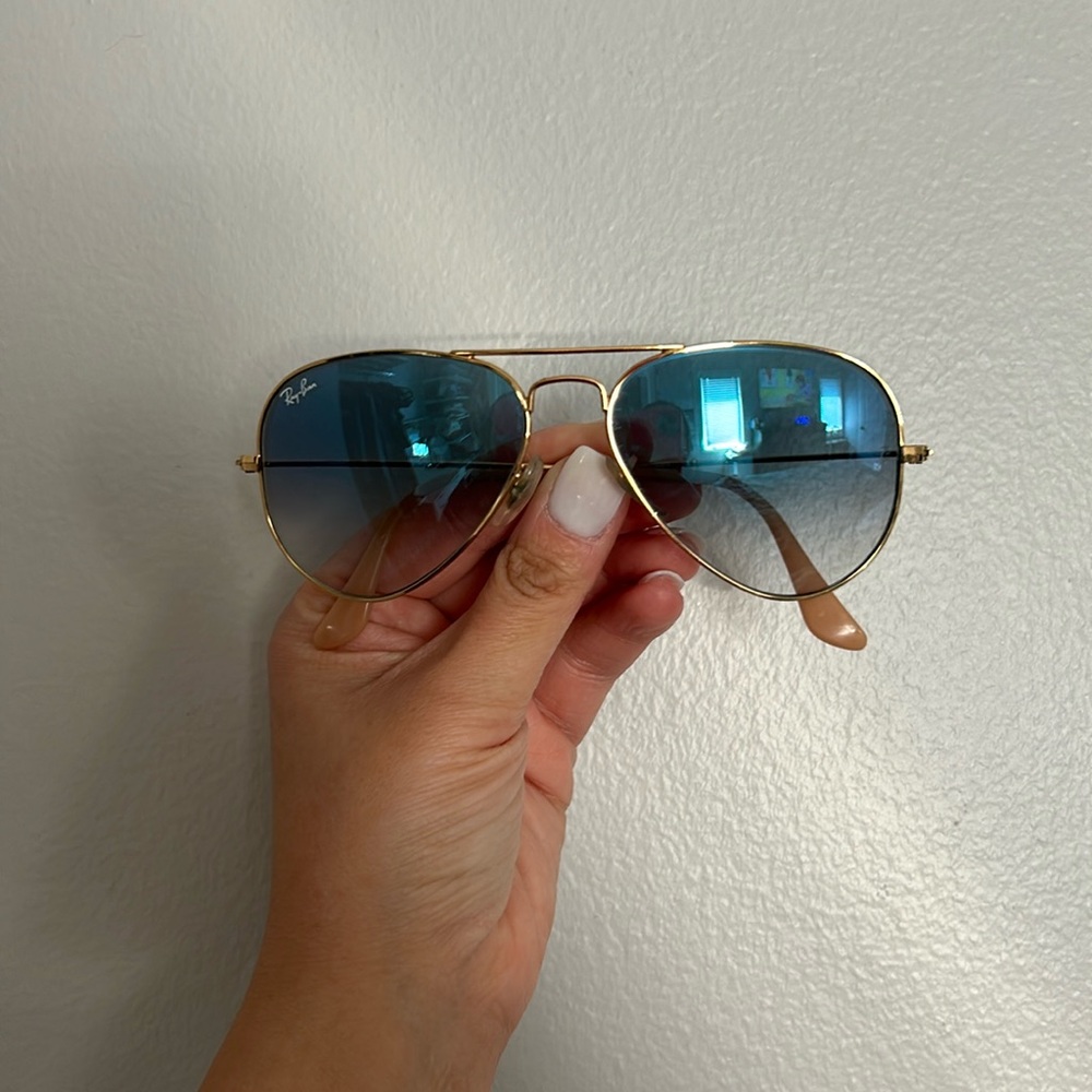 Ray ban aviator sunglasses